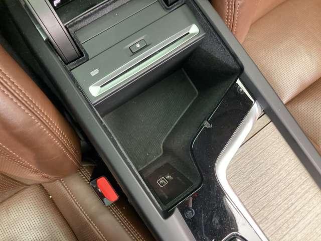 �����X��������q�l�������S�������B���Ђł̍���ɉ����A��O�ҋ@�ւɈϑ����A�ԗ��̊Ӓ���s���Ă���܂��B