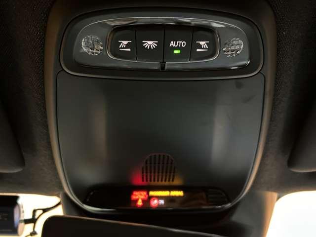 ＸＣ４０ Ｔ４　ＡＷＤ　Ｒデザイン　ＡＣＣ　半革シート　ナビ　ＴＶ　ＣａｒＰｌａｙ　３６０°カメラ　電動シート　シートヒーター　電動リアゲート　ＬＥＤライト　パークアシスト　衝突軽減Ｂ　ＢＳＭ　ＬＫＡ　ドラレコ　ＥＴＣ（29枚目）