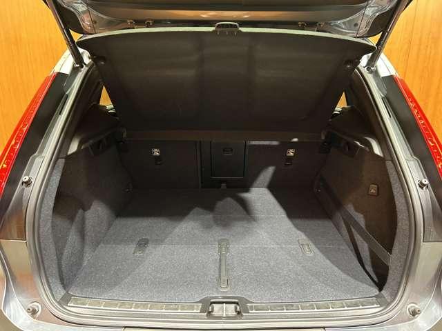 ＸＣ４０ Ｔ４　ＡＷＤ　Ｒデザイン　ＡＣＣ　半革シート　ナビ　ＴＶ　ＣａｒＰｌａｙ　３６０°カメラ　電動シート　シートヒーター　電動リアゲート　ＬＥＤライト　パークアシスト　衝突軽減Ｂ　ＢＳＭ　ＬＫＡ　ドラレコ　ＥＴＣ（45枚目）