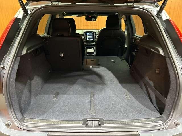 ＸＣ４０ Ｔ４　ＡＷＤ　Ｒデザイン　ＡＣＣ　半革シート　ナビ　ＴＶ　ＣａｒＰｌａｙ　３６０°カメラ　電動シート　シートヒーター　電動リアゲート　ＬＥＤライト　パークアシスト　衝突軽減Ｂ　ＢＳＭ　ＬＫＡ　ドラレコ　ＥＴＣ（47枚目）