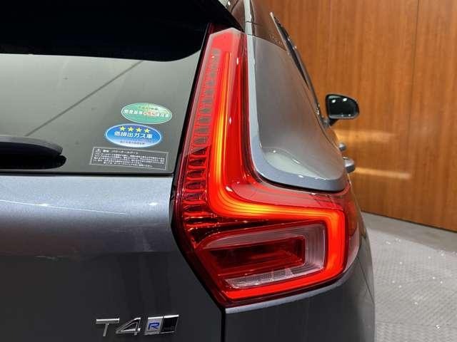 ＸＣ４０ Ｔ４　ＡＷＤ　Ｒデザイン　ＡＣＣ　半革シート　ナビ　ＴＶ　ＣａｒＰｌａｙ　３６０°カメラ　電動シート　シートヒーター　電動リアゲート　ＬＥＤライト　パークアシスト　衝突軽減Ｂ　ＢＳＭ　ＬＫＡ　ドラレコ　ＥＴＣ（66枚目）