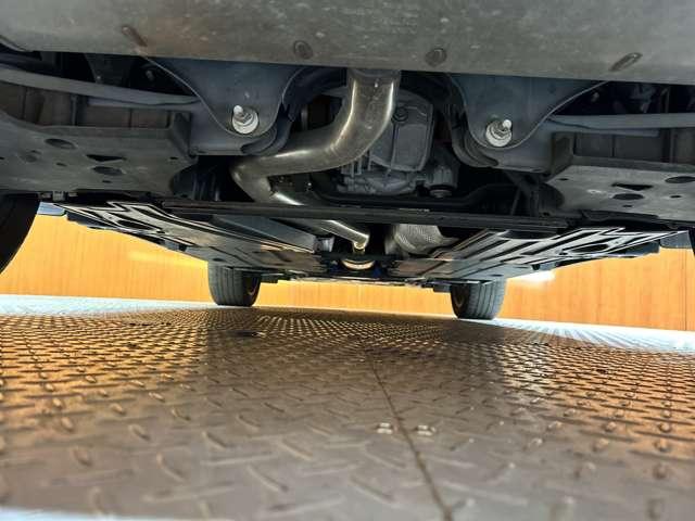 ＸＣ４０ Ｔ４　ＡＷＤ　Ｒデザイン　ＡＣＣ　半革シート　ナビ　ＴＶ　ＣａｒＰｌａｙ　３６０°カメラ　電動シート　シートヒーター　電動リアゲート　ＬＥＤライト　パークアシスト　衝突軽減Ｂ　ＢＳＭ　ＬＫＡ　ドラレコ　ＥＴＣ（68枚目）