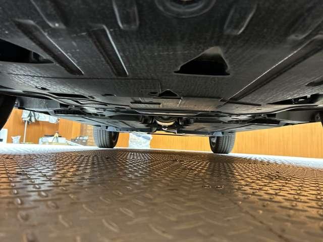 ＸＣ４０ Ｔ４　ＡＷＤ　Ｒデザイン　ＡＣＣ　半革シート　ナビ　ＴＶ　ＣａｒＰｌａｙ　３６０°カメラ　電動シート　シートヒーター　電動リアゲート　ＬＥＤライト　パークアシスト　衝突軽減Ｂ　ＢＳＭ　ＬＫＡ　ドラレコ　ＥＴＣ（69枚目）