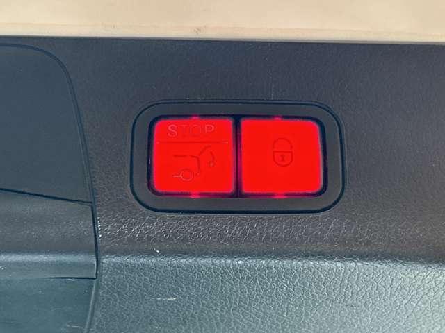 ＧＬＢ ＧＬＢ２００ｄ　４マチック　レザーエクスクルーシブＰＫＧ　パノラマＳＲ　アドバンスドＰＫＧ　ナビゲーションＰＫＧ　白革シート　ＡＣＣ　ＨＵＤ　３６０°カメラ　シートヒーター　ＬＥＤヘッドライト　アンビエントライト　ドラレコ（49枚目）