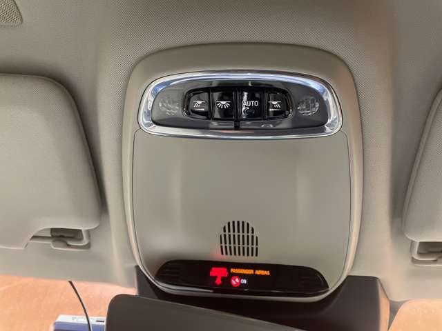 Ｖ９０ クロスカントリー　Ｄ４　ＡＷＤ　プロ　ＡＣＣ　純正ナビ　３６０°カメラ　ｈａｒｍａｎｋａｒｄｏｎ　白革シート　パワーシート　シートヒーター　ステアリングヒーター　電動リアゲート　ＨＵＤ　オートホールド　ブラインドスポット　ドラレコ（32枚目）