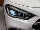 ＧＬＡ２００ｄ　４マチック　ＡＭＧライン　ＡＭＧレザーエクスクルーシブＰＫＧ　アドバンスドＰＫＧ　パノラマＳＲ　赤黒レザーシート　ＡＣＣ　ナビ　ＴＶ　３６０°ＨＵＤ　アンビエントライト　シートＨ　電動リアゲート　レーダーセーフティＰＫＧ（57枚目）