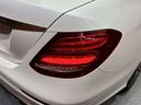 Ｅ２２０ｄ　アバンギャルド　ＡＭＧライン　エクスクルーシブＰＫＧ　茶革シート　ＨＵＤ　Ｂｕｒｍｅｓｔｅｒサウンド　ＡＣＣ　ナビ　ＴＶ　３６０°　電動トランク　シートヒーター　アクティブパーキング　ハイビームアシスト　レーダーセーフティ（65枚目）