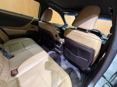 安心してカーライフを始めていただくことが出来るよう、納車前にディーラー整備工場もしくは熟練メカニックが在籍する輸入車専門の整備工場にて点検を行い、必要な整備を実施いたします。 7