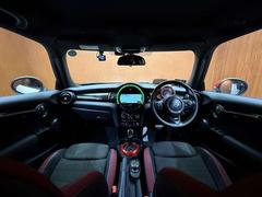 �̣ɣ£ţң��̣��ϡ�͢�������Ӥο����ʥ����������Ƥ��륤��ݡ��ȡ����쥯�ȡ��֥��ɤǤ��������ʡ��ͤȤʤ���������ޤ���ľ�ܴ����봶�������ˤ��������ɤΰ���Ȥνв񤤤򥳡��ǥ��͡��Ȥ������ޤ��� 4