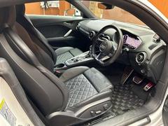 �£ͣס���륻�ǥ��������ǥ��Ȥ��ä��ɥ��ĤΥץ�ߥ���֥����濴�Ȥ������Ƽ�͢���֥֥��ɤ�Ʊ���˳Ӥ٤뤳�Ȥ��Ǥ��ޤ��� 5