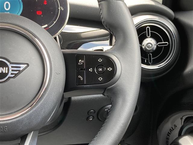 ＭＩＮＩ クーパーＤ　クラシック・トリム　純正ディスプレイ　ＡｐｐｌｅＣａｒＰｌａｙ　Ｂｌｕｅｔｏｏｔｈ　社外パイオニアナビゲーション　フルセグバックカメラ　ハーフレザーシート　シートヒーター　クルコン　ＥＴＣ　ドラレコ　ＬＥＤヘッドライト（14枚目）