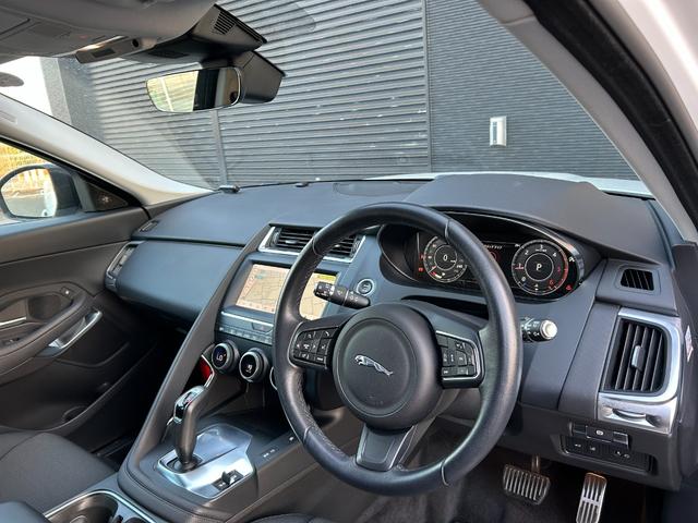 Ｅペイス ベースグレード　１８０ＰＳ　フルセグテレビ　Ｂｌｕｅｔｏｏｔｈ　ＣａｒＰｌａｙ　アダプティブクルーズコントロール　全方位カメラ　純正フロアマット　純正１７インチアルミホイール　純正ナヒ゛　ＬＥＤライト　ＡＢＳ（28枚目）