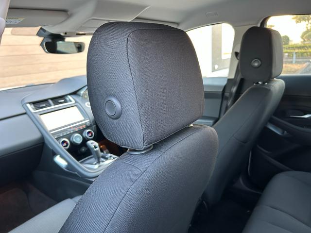Ｅペイス ベースグレード　１８０ＰＳ　フルセグテレビ　Ｂｌｕｅｔｏｏｔｈ　ＣａｒＰｌａｙ　アダプティブクルーズコントロール　全方位カメラ　純正フロアマット　純正１７インチアルミホイール　純正ナヒ゛　ＬＥＤライト　ＡＢＳ（34枚目）