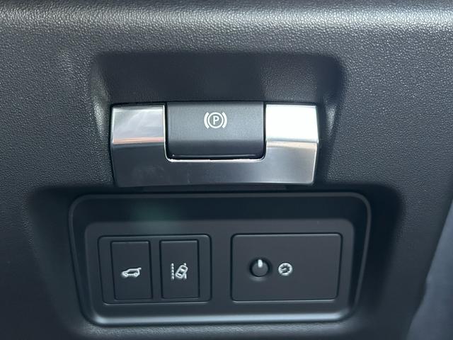 Ｅペイス ベースグレード　１８０ＰＳ　フルセグテレビ　Ｂｌｕｅｔｏｏｔｈ　ＣａｒＰｌａｙ　アダプティブクルーズコントロール　全方位カメラ　純正フロアマット　純正１７インチアルミホイール　純正ナヒ゛　ＬＥＤライト　ＡＢＳ（46枚目）