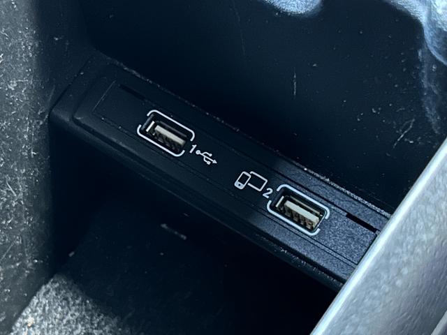 ＣＬＡクラス シューティングブレーク ＣＬＡ１８０　シューティングブレーク　スポーツ　純正ＨＤＤナビ　バックカメラ　アクティブクルーズコントロール　パワーバックドア　ＢＳＭ　衝突軽減　ＥＴＣ　純正ＬＥＤヘッドライト　純正フロアマット　シートヒーター　　ハーフレザーシート　純正１８ＡＷ（52枚目）