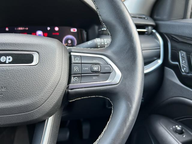 ジープ・コマンダー リミテッド　純正ナビ　Ｂｌｕｅｔｏｏｔｈ　全方位カメラ　ＬＥＤライト　ブラックレザーシート　パワーシート　シートヒーター　ＥＴＣ　アダプティブクルーズコントロール　ＣａｒＰｌａｙ　スライディングサンルーフ（18枚目）