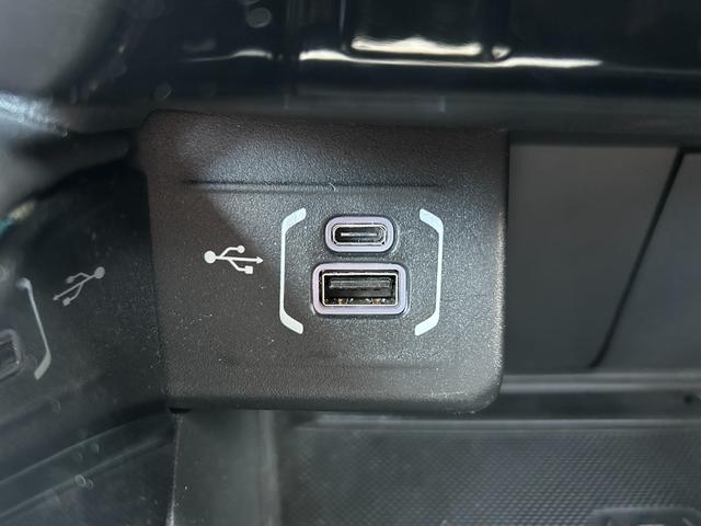 ジープ・コマンダー リミテッド　純正ナビ　Ｂｌｕｅｔｏｏｔｈ　全方位カメラ　ＬＥＤライト　ブラックレザーシート　パワーシート　シートヒーター　ＥＴＣ　アダプティブクルーズコントロール　ＣａｒＰｌａｙ　スライディングサンルーフ（31枚目）