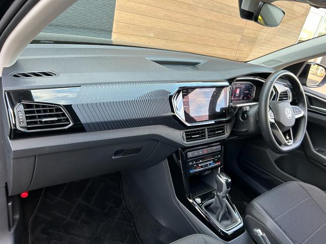 T-クロス TSI スタイル 純正インフォシステム テクノロジーPKG セーフティPKG ディスカバープロPKG デザインPKG デジタルメーター SDナビ BT カープレイ Bカメラ BSM ACC ハーフレザー OP18インチ(35枚目)