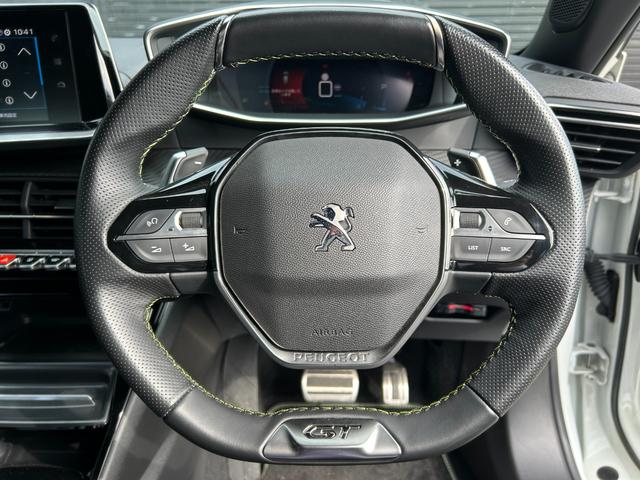 ２００８ ＧＴライン　ブラインドスポットモニター　アダプティブクルーズコントロール　純正ディスプレイオーディオ　ブラックハーフレザーシート　ＤＮ席シートヒーター　ＬＥＤライト　パノラミックサンルーフ（15枚目）