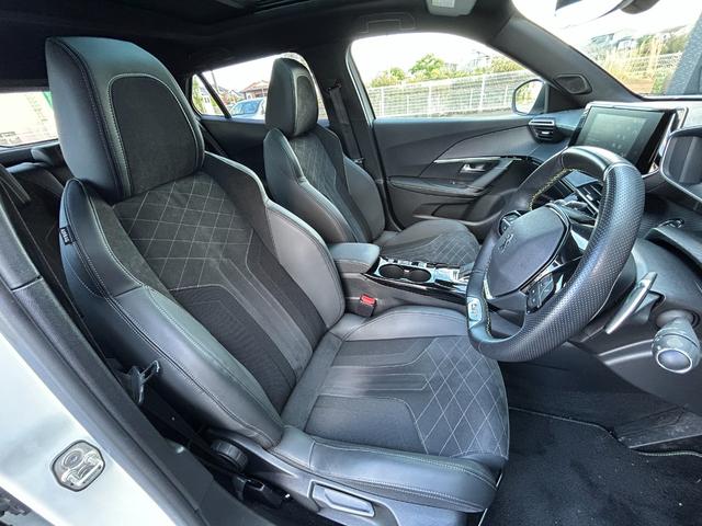 ２００８ ＧＴライン　ブラインドスポットモニター　アダプティブクルーズコントロール　純正ディスプレイオーディオ　ブラックハーフレザーシート　ＤＮ席シートヒーター　ＬＥＤライト　パノラミックサンルーフ（37枚目）