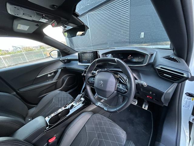 ２００８ ＧＴライン　ブラインドスポットモニター　アダプティブクルーズコントロール　純正ディスプレイオーディオ　ブラックハーフレザーシート　ＤＮ席シートヒーター　ＬＥＤライト　パノラミックサンルーフ（38枚目）