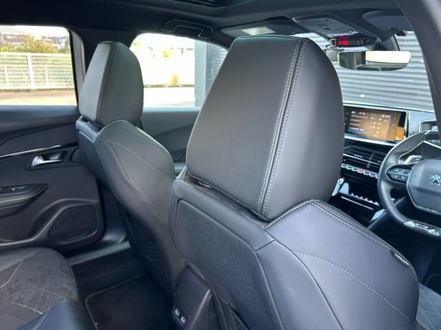 ２００８ ＧＴライン　ブラインドスポットモニター　アダプティブクルーズコントロール　純正ディスプレイオーディオ　ブラックハーフレザーシート　ＤＮ席シートヒーター　ＬＥＤライト　パノラミックサンルーフ（39枚目）