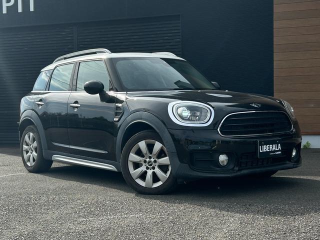 ＭＩＮＩ クーパーＤ　クロスオーバー　純正ナビ　ＡＵＸ　Ｂｌｕｅｔｏｏｔｈ　フォグライト　純正アルミホイール１７インチ　クルーズコントロール　バックカメラ　パワーバックドア　コーナーセンサー（8枚目）