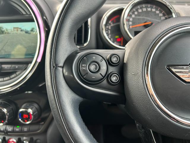 ＭＩＮＩ クーパーＤ　クロスオーバー　純正ナビ　ＡＵＸ　Ｂｌｕｅｔｏｏｔｈ　フォグライト　純正アルミホイール１７インチ　クルーズコントロール　バックカメラ　パワーバックドア　コーナーセンサー（17枚目）