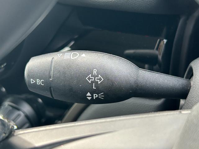 ＭＩＮＩ クーパーＤ　クロスオーバー　純正ナビ　ＡＵＸ　Ｂｌｕｅｔｏｏｔｈ　フォグライト　純正アルミホイール１７インチ　クルーズコントロール　バックカメラ　パワーバックドア　コーナーセンサー（19枚目）