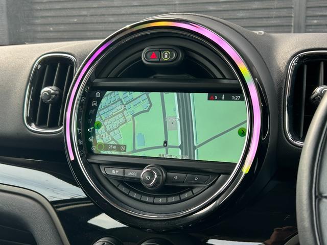 ＭＩＮＩ クーパーＤ　クロスオーバー　純正ナビ　ＡＵＸ　Ｂｌｕｅｔｏｏｔｈ　フォグライト　純正アルミホイール１７インチ　クルーズコントロール　バックカメラ　パワーバックドア　コーナーセンサー（22枚目）