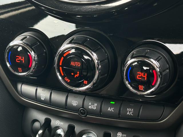 ＭＩＮＩ クーパーＤ　クロスオーバー　純正ナビ　ＡＵＸ　Ｂｌｕｅｔｏｏｔｈ　フォグライト　純正アルミホイール１７インチ　クルーズコントロール　バックカメラ　パワーバックドア　コーナーセンサー（28枚目）
