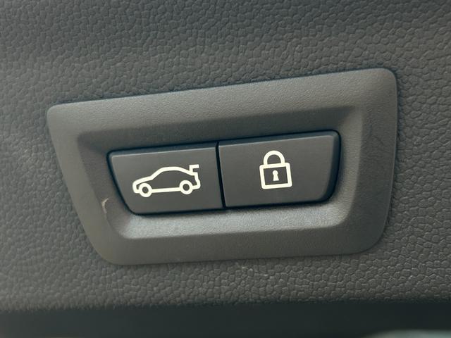 ＭＩＮＩ クーパーＤ　クロスオーバー　純正ナビ　ＡＵＸ　Ｂｌｕｅｔｏｏｔｈ　フォグライト　純正アルミホイール１７インチ　クルーズコントロール　バックカメラ　パワーバックドア　コーナーセンサー（48枚目）