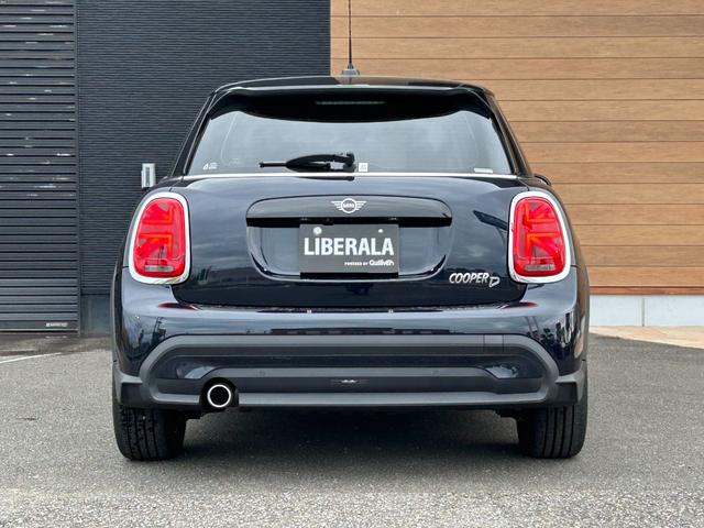 ＭＩＮＩ クーパーＤ　クラシック・トリム　ワンオーナー　バックカメラ　エニグマティックブラック　ＬＥＤヘッドライト　Ａｐｐｌｅ　Ｃａｒ　Ｐｌａｙ　純正アルミホイール１６インチ　シートヒーター　クルーズコントロール　ＵＳＢ（12枚目）