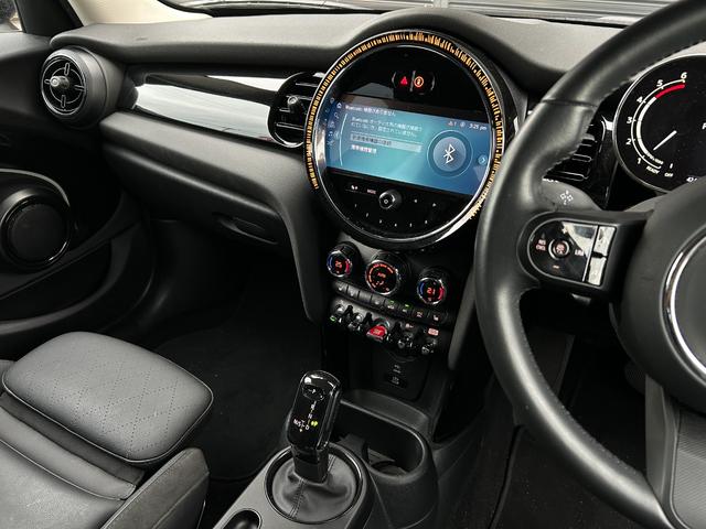 ＭＩＮＩ クーパーＤ　クラシック・トリム　ワンオーナー　バックカメラ　エニグマティックブラック　ＬＥＤヘッドライト　Ａｐｐｌｅ　Ｃａｒ　Ｐｌａｙ　純正アルミホイール１６インチ　シートヒーター　クルーズコントロール　ＵＳＢ（28枚目）