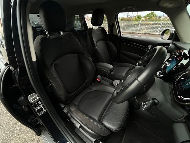 ＭＩＮＩ クーパーＤ　クラシック・トリム　ワンオーナー　バックカメラ　エニグマティックブラック　ＬＥＤヘッドライト　Ａｐｐｌｅ　Ｃａｒ　Ｐｌａｙ　純正アルミホイール１６インチ　シートヒーター　クルーズコントロール　ＵＳＢ（47枚目）
