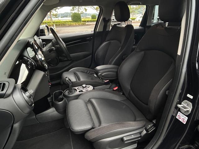 ＭＩＮＩ クーパーＤ　クラシック・トリム　ワンオーナー　バックカメラ　エニグマティックブラック　ＬＥＤヘッドライト　Ａｐｐｌｅ　Ｃａｒ　Ｐｌａｙ　純正アルミホイール１６インチ　シートヒーター　クルーズコントロール　ＵＳＢ（52枚目）