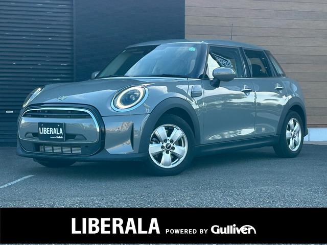 ＭＩＮＩ ワン　クラシック・トリム　純正ナビ・ＡＭ・ＦＭ　バックカメラ　ＬＥＤライト　コーナーセンサー　純正アルミホイール１５インチ　ハーフレザーシート　クルーズコントロール　ＥＴＣ　ＵＳＢ　スマートキー（2枚目）