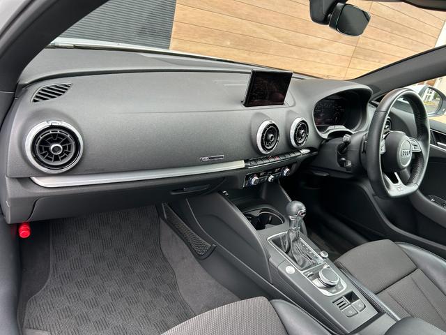 Ａ３ スポーツバック３０ＴＦＳＩ　純正ナビ　前後ドライブレコーダー　ブラインドスポットモニター　ブラックハーフレザーシート　アダプティブクルーズコントロール　Ｄパワーシート　ＤＮ席シートヒーター（46枚目）