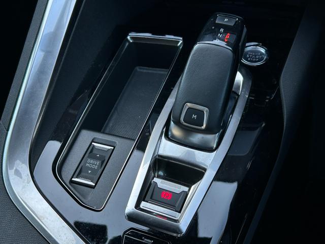 ３００８ ＧＴ　ブルーＨＤｉ　純正ナビ・フルセグＴＶ・Ｂｌｕｅｔｏｏｔｈ　バックカメラ　サンルーフ　ＬＥＤヘッドライト　パワーバックドア　ＵＳＢ　ＥＴＣ　ドラレコ前後　コーナーセンサー　レザーシート　シートヒーター（35枚目）