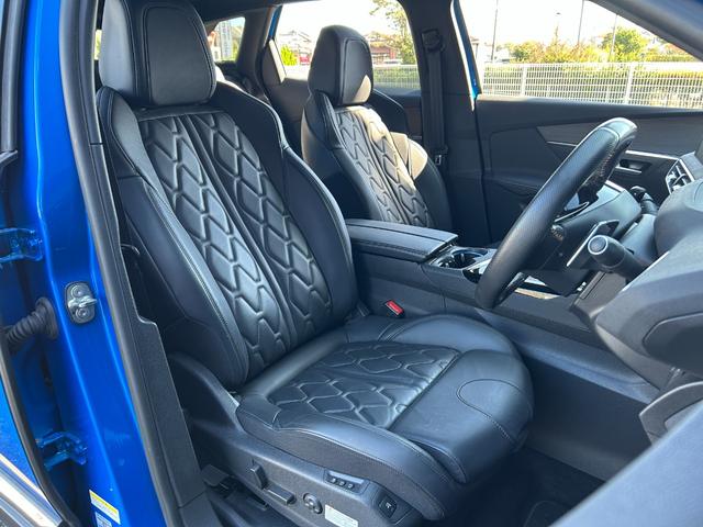 ３００８ ＧＴ　ブルーＨＤｉ　純正ナビ・フルセグＴＶ・Ｂｌｕｅｔｏｏｔｈ　バックカメラ　サンルーフ　ＬＥＤヘッドライト　パワーバックドア　ＵＳＢ　ＥＴＣ　ドラレコ前後　コーナーセンサー　レザーシート　シートヒーター（46枚目）