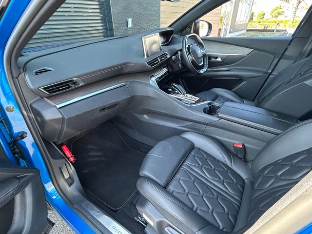 ３００８ ＧＴ　ブルーＨＤｉ　純正ナビ・フルセグＴＶ・Ｂｌｕｅｔｏｏｔｈ　バックカメラ　サンルーフ　ＬＥＤヘッドライト　パワーバックドア　ＵＳＢ　ＥＴＣ　ドラレコ前後　コーナーセンサー　レザーシート　シートヒーター（49枚目）