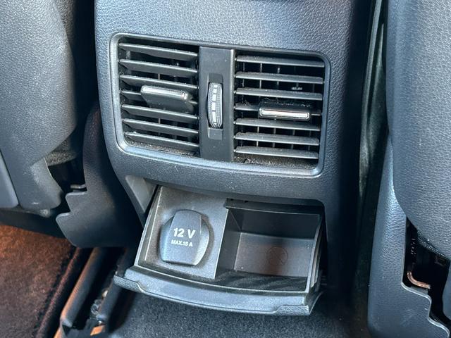 Ａクラス Ａ１８０　スポーツ　純正ナビ　ＣＤ　ＤＶＤ　ＴＶ　Ｂｌｕｅｔｏｏｔｈ　バックカメラ　コーナーセンサー　ＵＳＢ　ＥＴＣ　ハーフレザーシート　シートヒーター　純正フロアマット　純正アルミホイール１８　ＬＥＤ（45枚目）