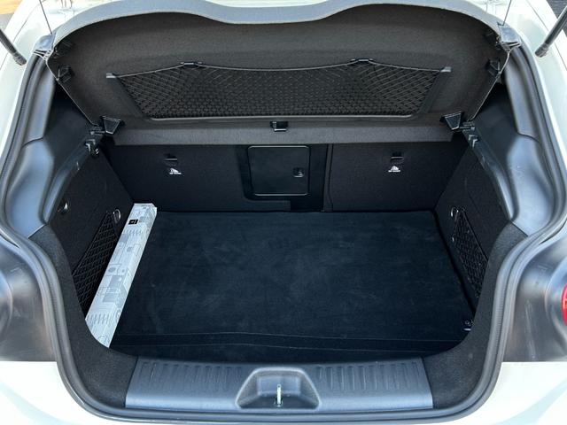 Ａクラス Ａ１８０　スポーツ　純正ナビ　ＣＤ　ＤＶＤ　ＴＶ　Ｂｌｕｅｔｏｏｔｈ　バックカメラ　コーナーセンサー　ＵＳＢ　ＥＴＣ　ハーフレザーシート　シートヒーター　純正フロアマット　純正アルミホイール１８　ＬＥＤ（55枚目）