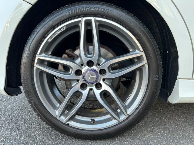 Ａクラス Ａ１８０　スポーツ　純正ナビ　ＣＤ　ＤＶＤ　ＴＶ　Ｂｌｕｅｔｏｏｔｈ　バックカメラ　コーナーセンサー　ＵＳＢ　ＥＴＣ　ハーフレザーシート　シートヒーター　純正フロアマット　純正アルミホイール１８　ＬＥＤ（64枚目）