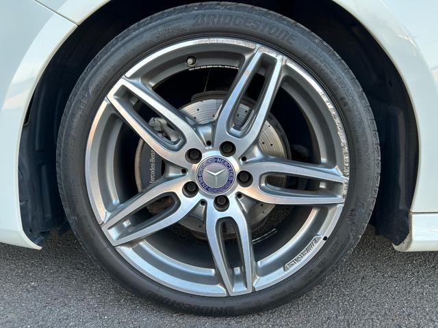 Ａクラス Ａ１８０　スポーツ　純正ナビ　ＣＤ　ＤＶＤ　ＴＶ　Ｂｌｕｅｔｏｏｔｈ　バックカメラ　コーナーセンサー　ＵＳＢ　ＥＴＣ　ハーフレザーシート　シートヒーター　純正フロアマット　純正アルミホイール１８　ＬＥＤ（65枚目）