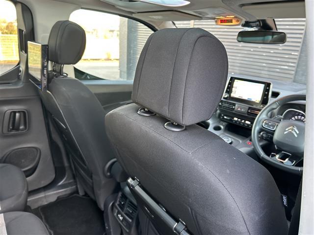 ベルランゴ シャイン ブラインドスポットモニター バックカメラ 純正ナビ クルーズコントロール ETC リアモニター 純正16インチアルミホイール CarPlay ドライブレコーダー パノラミックルーフ(38枚目)