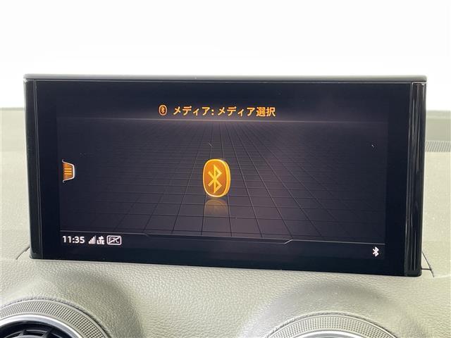 Ｑ２ ３５ＴＤＩスポーツ　純正メーカーＯＰナビ　フルセグ　Ｂｌｕｅｔｏｏｔｈ　ＳＤ　バックカメラ　ＥＴＣ　バーチャルコックピット　レーダークルーズコントロール　コーナーセンサー　トノカバー　前席シートヒーター（4枚目）