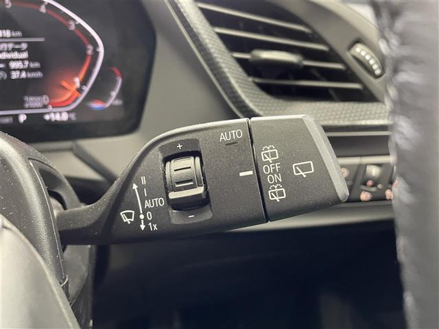 １１８ｄ　プレイ　エディションジョイ＋　ワンオーナー　純正ＨＤＤナビ　Ｂｌｕｅｔｏｏｔｈ　バックカメラ　ＢＭＷアクティブセーフティ　レーダークルーズコントロール　デジタルインナーミラー　ミラー一体型ＥＴＣ　ストレージパッケージ(12枚目)