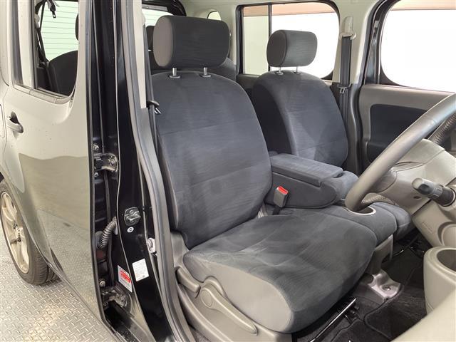 キューブ １５Ｘ　Ｖセレクション　ナビ　ＣＤ　ＴＶ　ＳＤ　ビルトインＥＴＣ　禁煙車　オートライト　フォグランプ　スマートキー　プッシュスタート　電動格納ミラー　１６インチアルミホイール　フロアマット　スペアキー　オートエアコン（15枚目）
