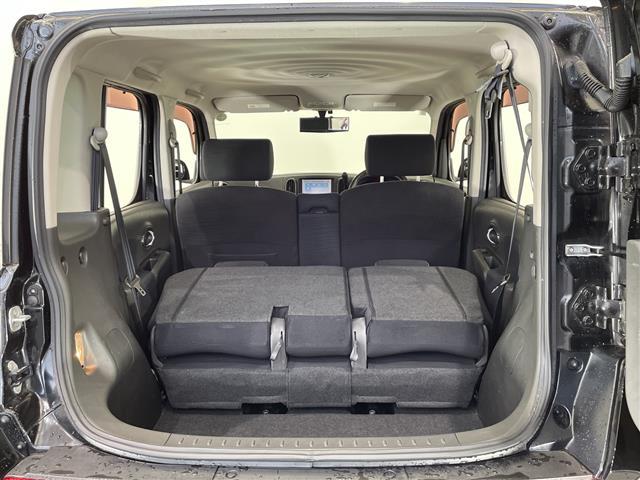 キューブ １５Ｘ　Ｖセレクション　ナビ　ＣＤ　ＴＶ　ＳＤ　ビルトインＥＴＣ　禁煙車　オートライト　フォグランプ　スマートキー　プッシュスタート　電動格納ミラー　１６インチアルミホイール　フロアマット　スペアキー　オートエアコン（20枚目）